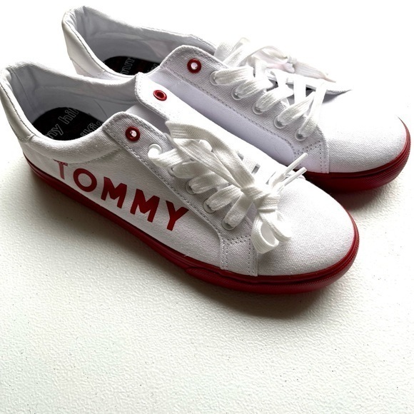 Tommy Hilfiger Shoes - NWOB Tommy Hilfiger Twilight Sneakers Size 9